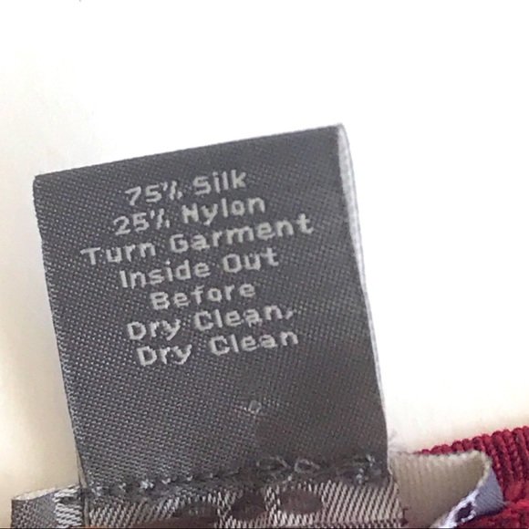 ANN TAYLOR Women’s Silk-Blend Cardigan Sweater size Small ~ Cranberry Red - Picture 5 of 7